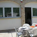 Simonetta Apartman Alliste